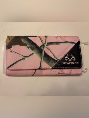 Realtree Pink Camo Wallet